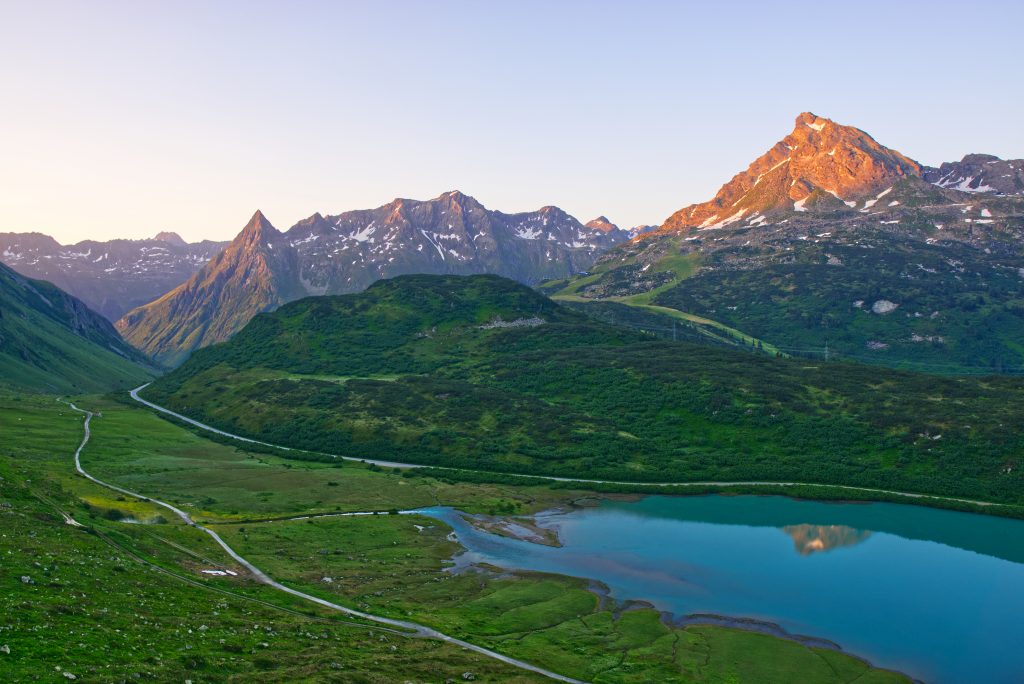 Sonnenaufgang Stausee Kops